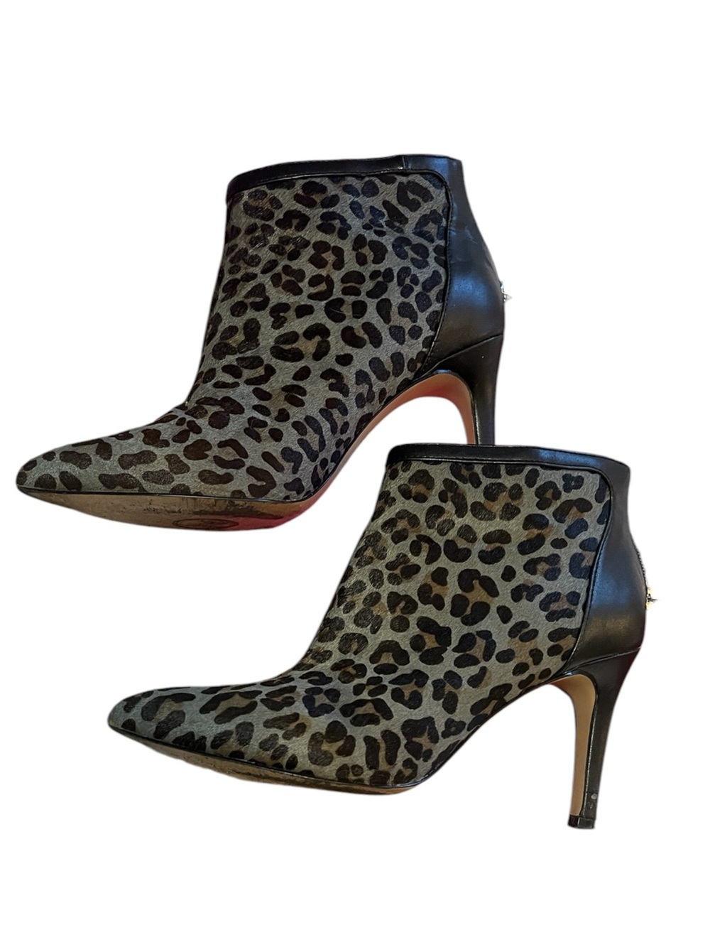 Adrienne Vittadini Leopard Print Pointed Toe Ankle Booties in Black and Gray
